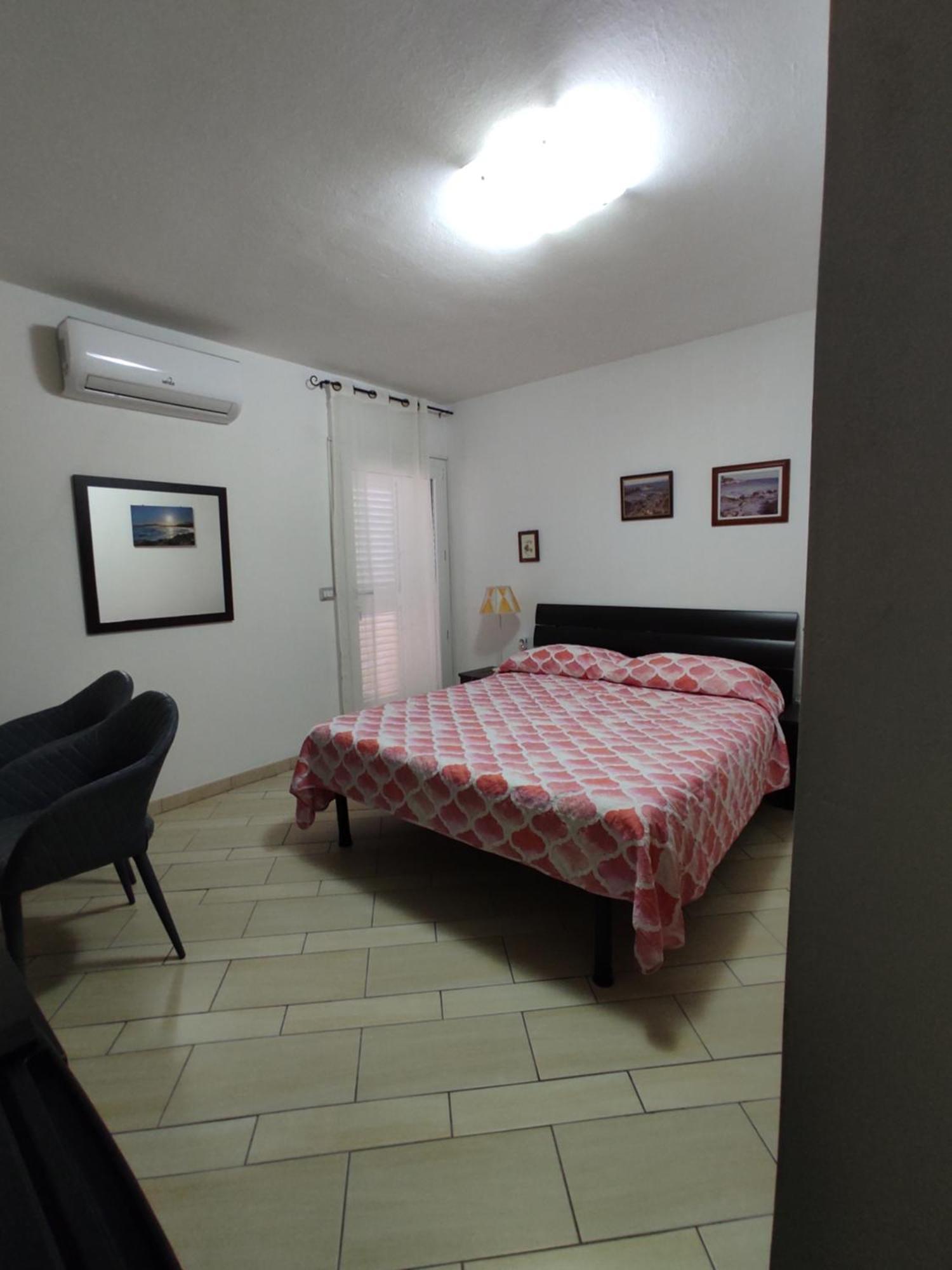 Monolocale Wenge' Villa Siniscola Buitenkant foto